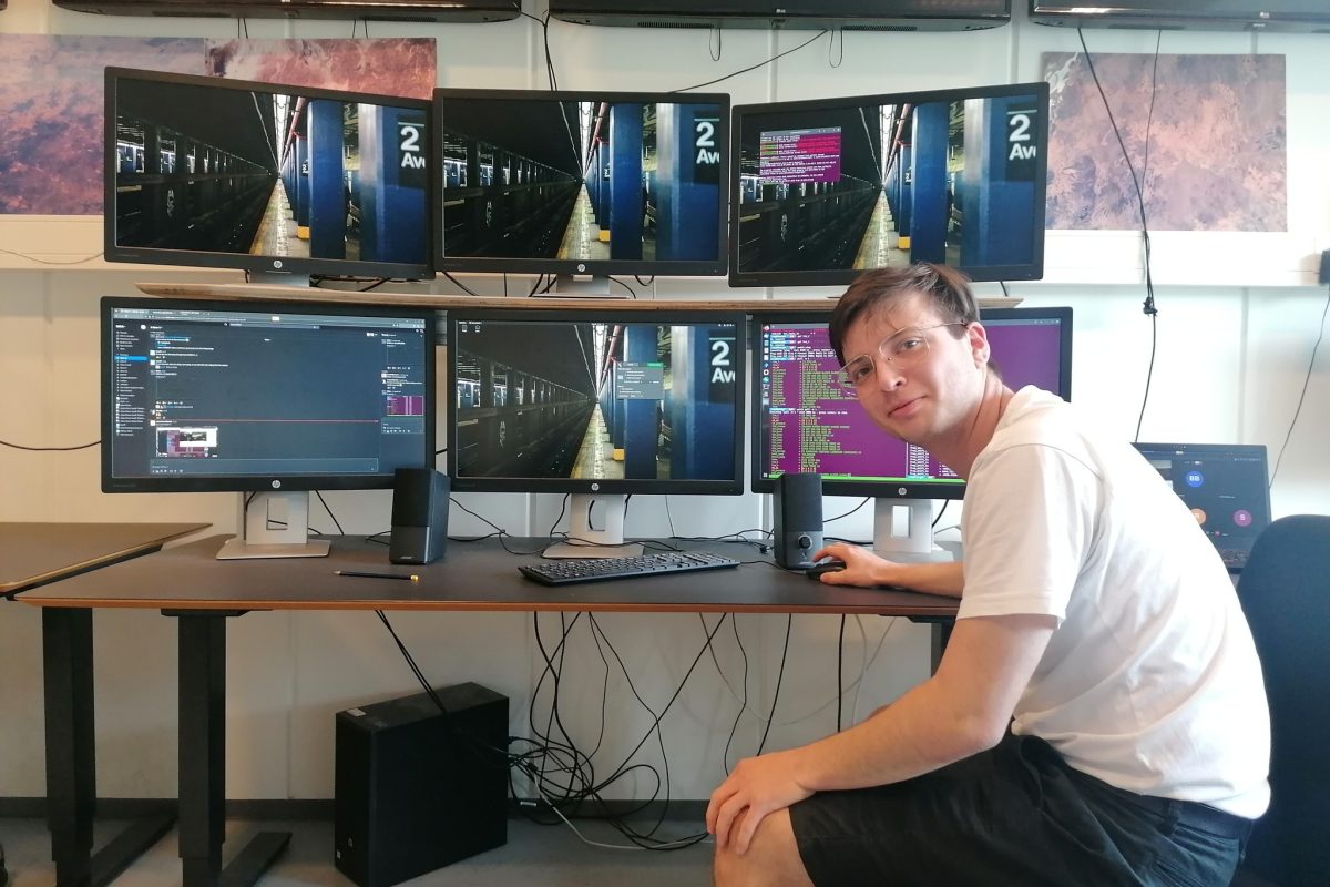 Christoffer Søndergaard i Kontrolrummet på Aarhus Universitet umiddelbar efter første kontakt.